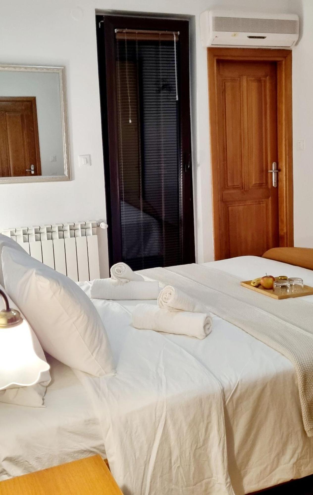 Nadija Rooms Funtana Exterior photo